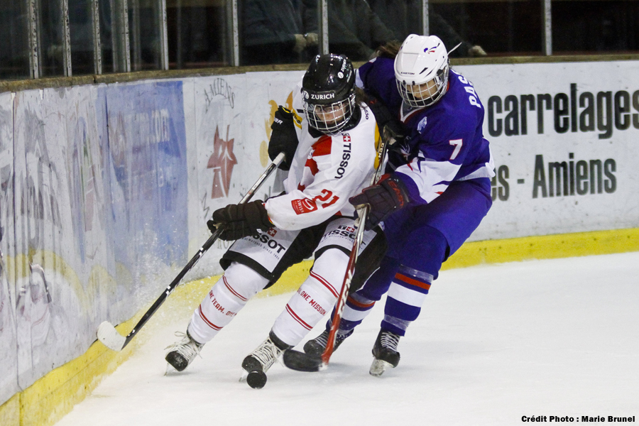 Album-4-Nations-Fem-12
