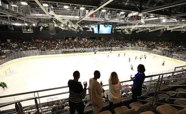 La patinoire principale a fait le plein pour le premier de match de D2