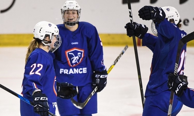 Seinosuke Uchigaseki / IIHF