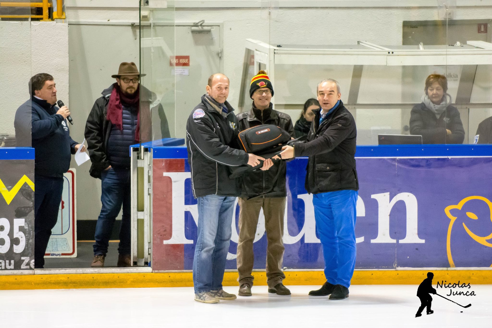 p1c2u4qh0ss7c27930j1v9d944a