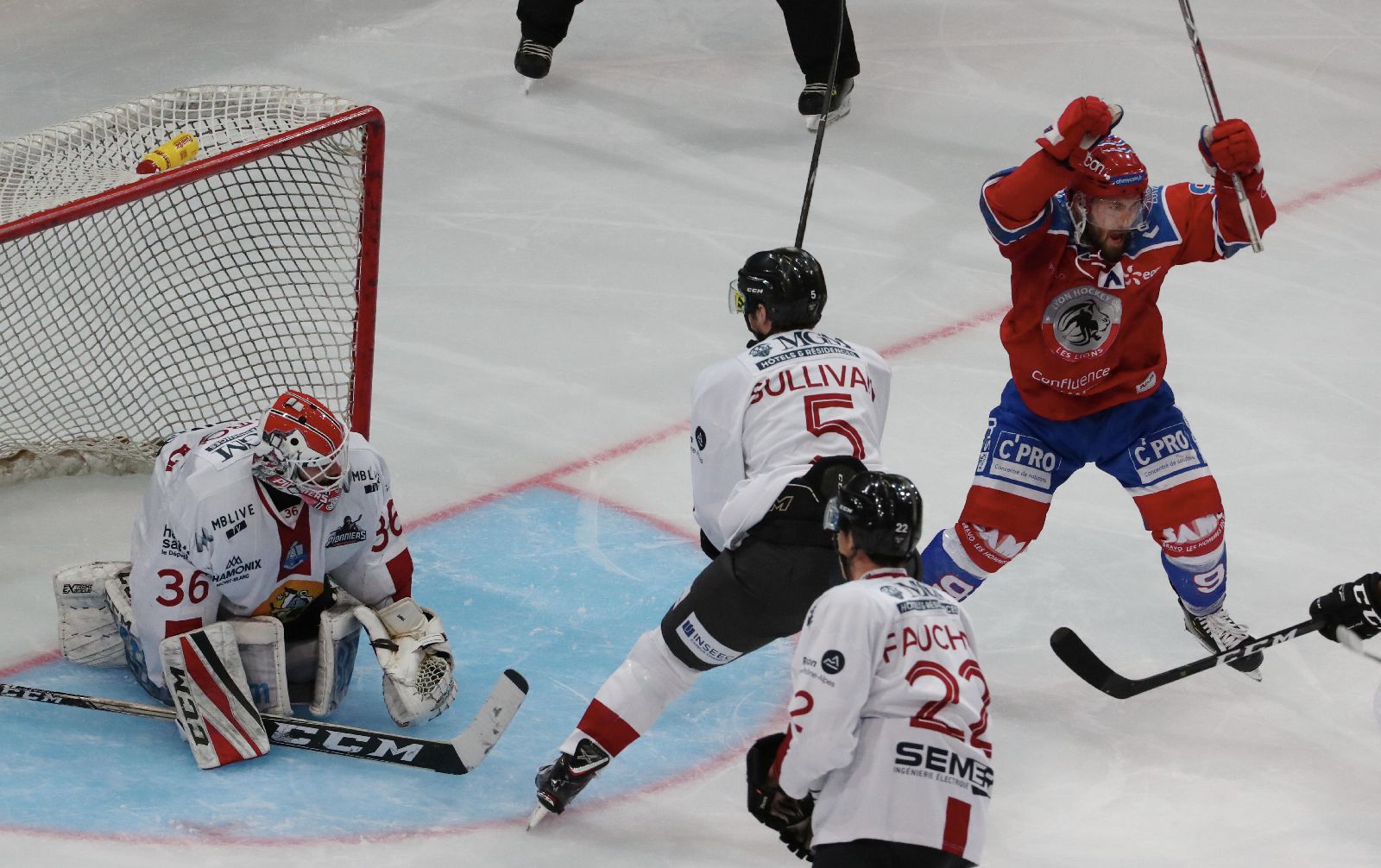 p1d3s08i2a1f5aevk11ss1mau1hekg