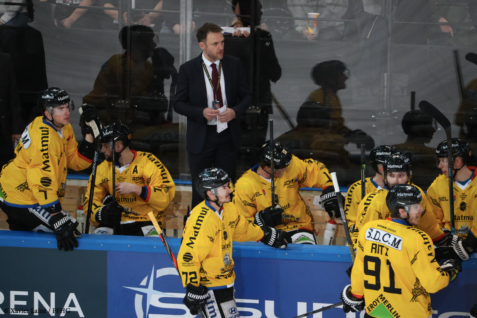 p1e17lbq2d1rjr13p817kvank1b595