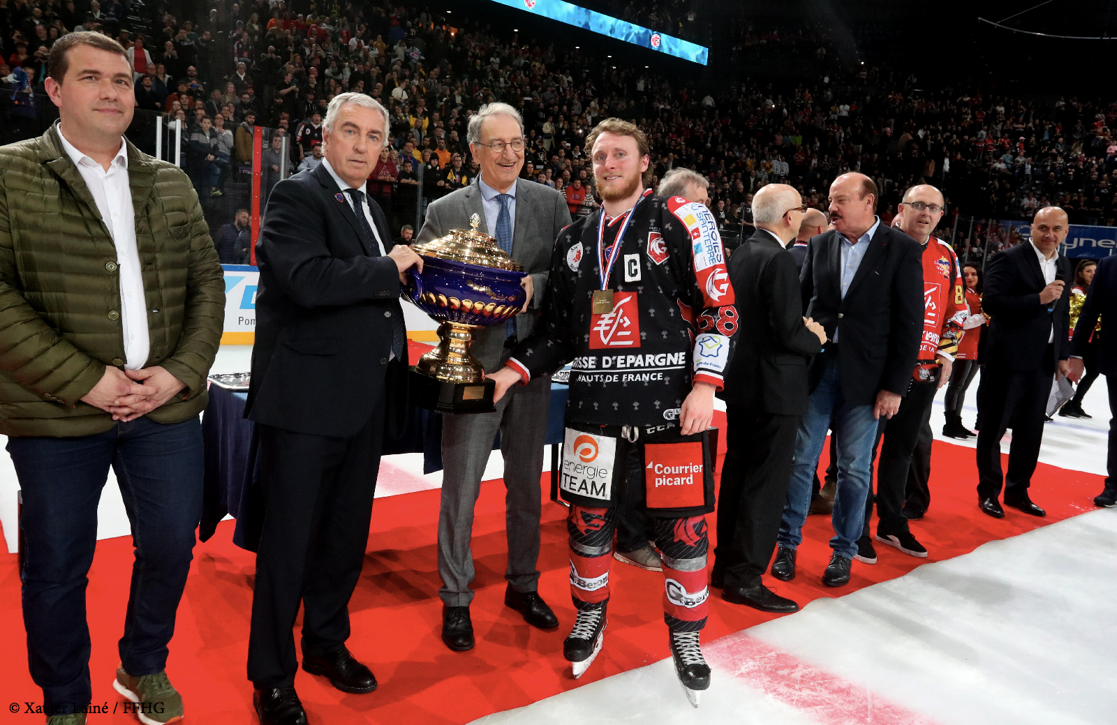 p1e17lbq2f3cn1373138v1dse1ubgj